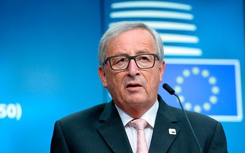 Brexit: English language 'losing importance' - EU's Juncker