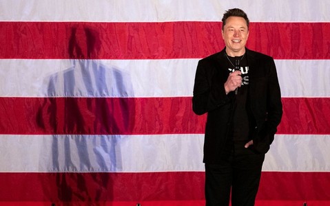 Elon Musk odbywa regularne potajemne rozmowy z Putinem