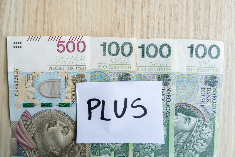 Premier Tusk wypowiedział się na temat dalszych losów świadczenia 800 plus