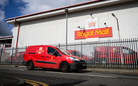 Royal Mail announces major change to how you track your packages