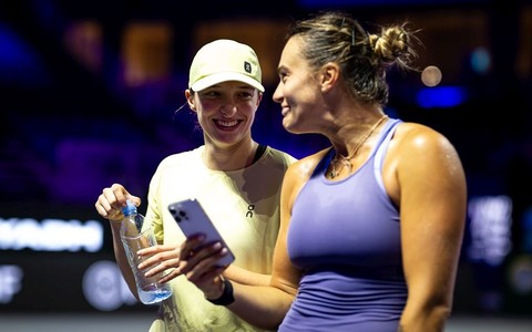 WTA Finals: Świątek broni tytułu i walczy o powrót na szczyt