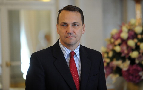EU not 'the ENEMY', says Polish politician calling for 'goodwill' to avoid UK 'TRAINWRECK'