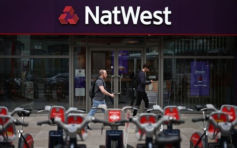 Awaria aplikacji banku NatWest. Tysiące osób mają zablokowane konta