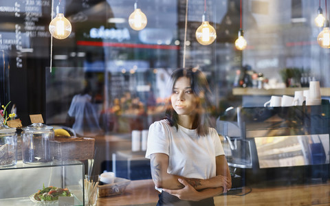 UK: Nowy budżet państwa może zagrozić miejscom pracy pracowników restauracji