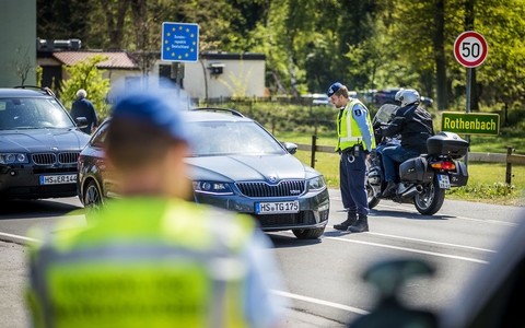 Holandia: 9 grudnia wrócą kontrole na granicach