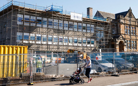 Hundreds of English schools still at risk from crumbling concrete