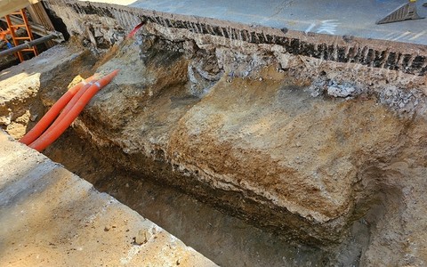 Section of 2,000-year-old Roman road discovered under Old Kent Road