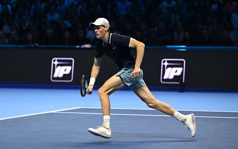 ATP Finals: Sinner w półfinale z kompletem zwycięstw 