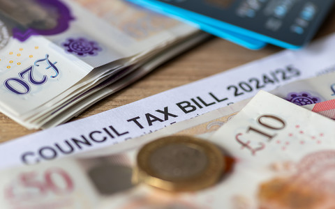 Council tax bills could rise by 5% after Labour keeps cap in place