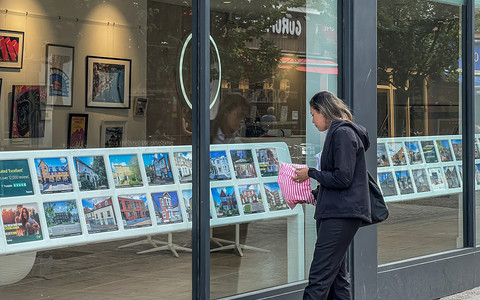 Estate agents in pricey London borough warned not to encourage rental bidding wars