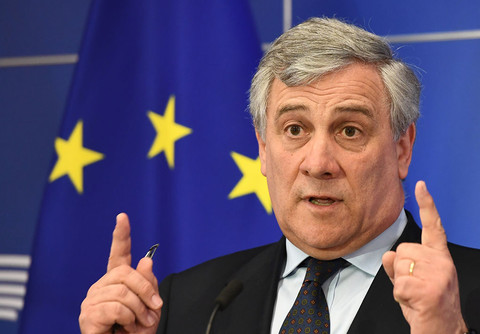 Tajani: Uciekający terroryści tzw. Państwa Islamskiego chcą siać terror w Europie