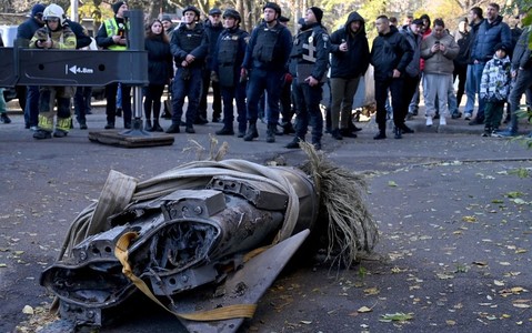 Od niedzieli Rosja użyła przeciwko Ukrainie ok. 150 dronów i rakiet. Teraz chce zaatakować Zaporoże