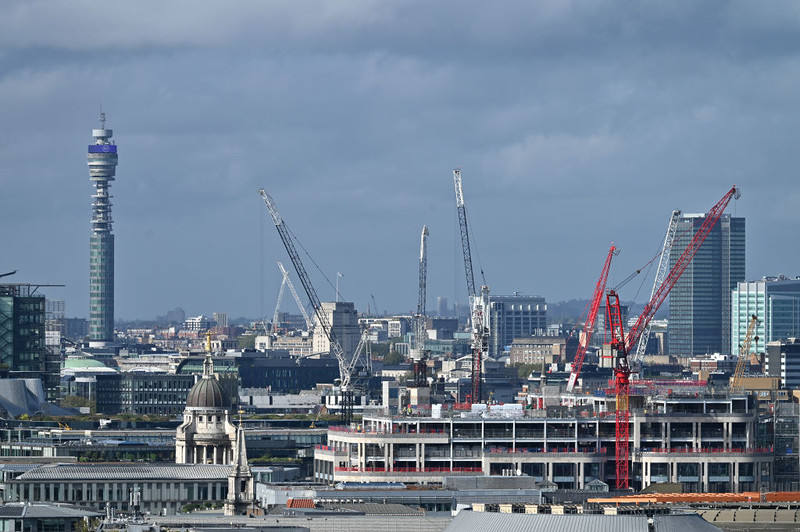Londyn: Sadiq Khan ujawnił plan budowy mieszkań z regulowanym czynszem dla "kluczowych pracowników"