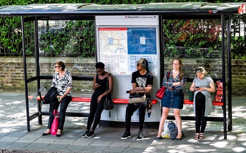 Przystanki autobusowe w Londynie zostaną wyposażone w kamery CCTV