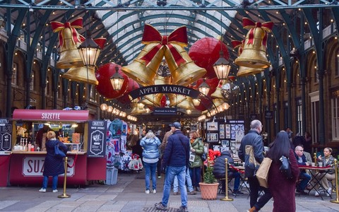 Retailers warn inflation could hamper UK shoppers in run-up to Christmas