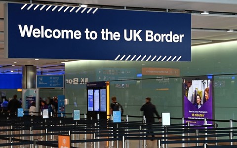 Net migration to UK hit record 906,000 in year to June 2023