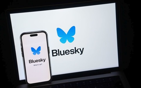 KE uważa, że Bluesky narusza unijne przepisy dotyczące m.in. ujawniania informacji