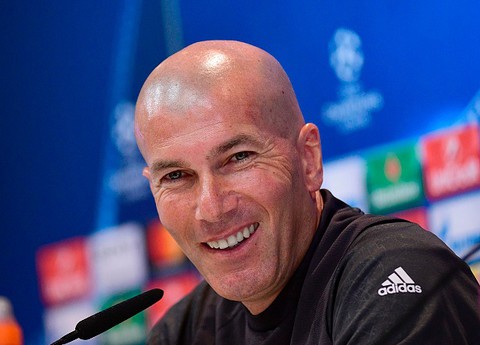 Zinedine Zidane pogratulował synowi Theo  bramki i mistrzostwa kadetów