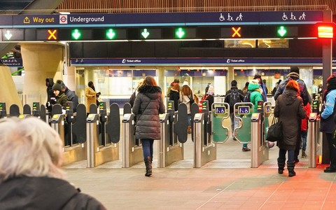 Kontrolerzy biletów TfL zapowiadają strajk i "darmowe przejazdy po Londynie"