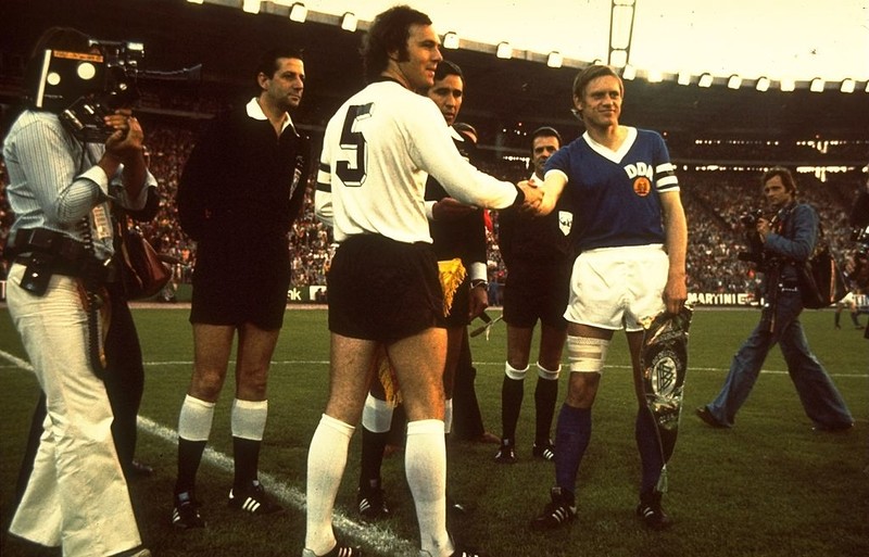 FC Bayern retire No.5 shirt in honour of Franz Beckenbauer