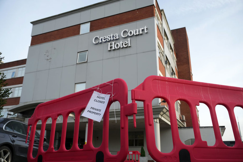 Osoby ubiegające się o azyl w UK będą kwaterowane w nieczynnych domach opieki i akademikach