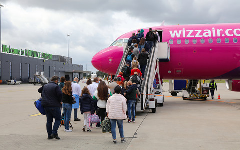 UOKiK: Zarzuty dla linii lotniczych Wizz Air ws. reklamacji bagażowych