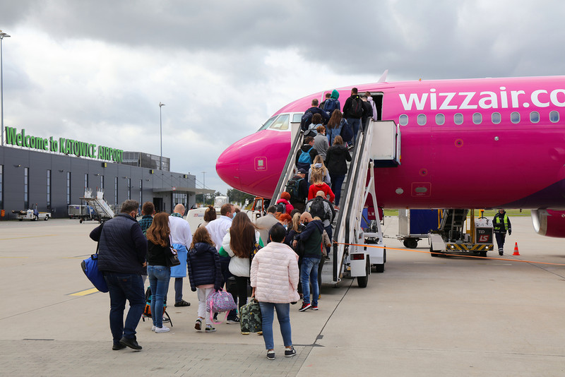 UOKiK: Zarzuty dla linii lotniczych Wizz Air ws. reklamacji bagażowych