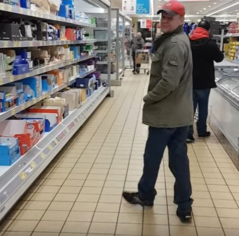 Jail for racist who abused Polish mum in Stevenage supermarket - if he re-offends