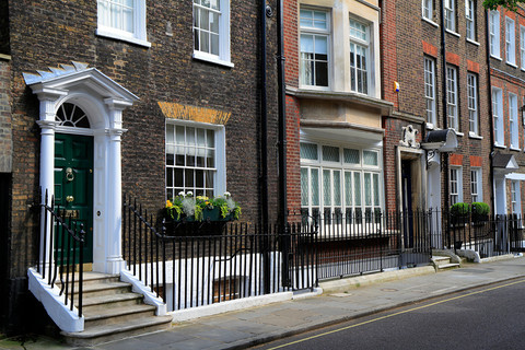 Londyn: Wynajem domu tańszy niż rata za kredyt na jego kupno