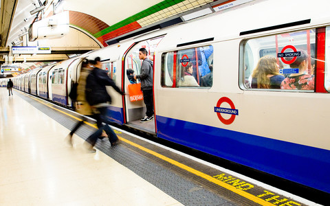 Utrudnienia w związku z modernizacją linii Piccadilly. TfL opublikował harmonogram prac na 2025 r. 