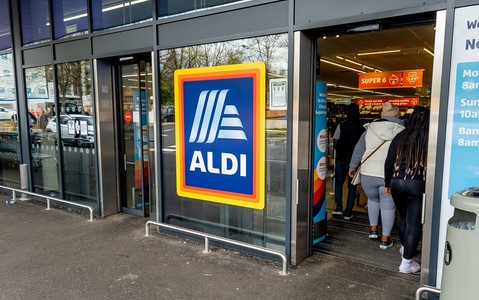 Aldi najtańszym supermarketem w UK. W święta zarobił ponad miliard funtów