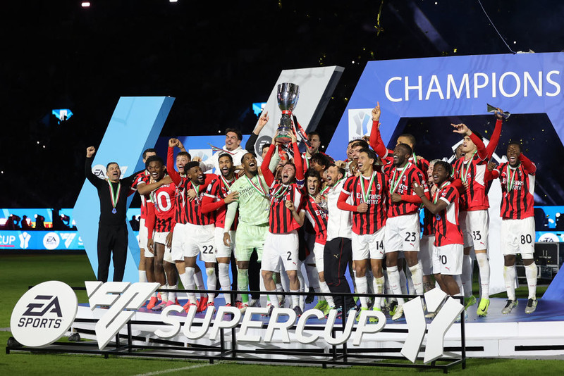 Superpuchar Włoch: AC Milan z trofeum