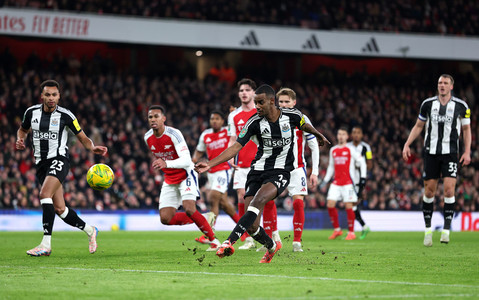 Puchar Ligi w Anglii: Arsenal pokonany, Newcastle bliżej finału