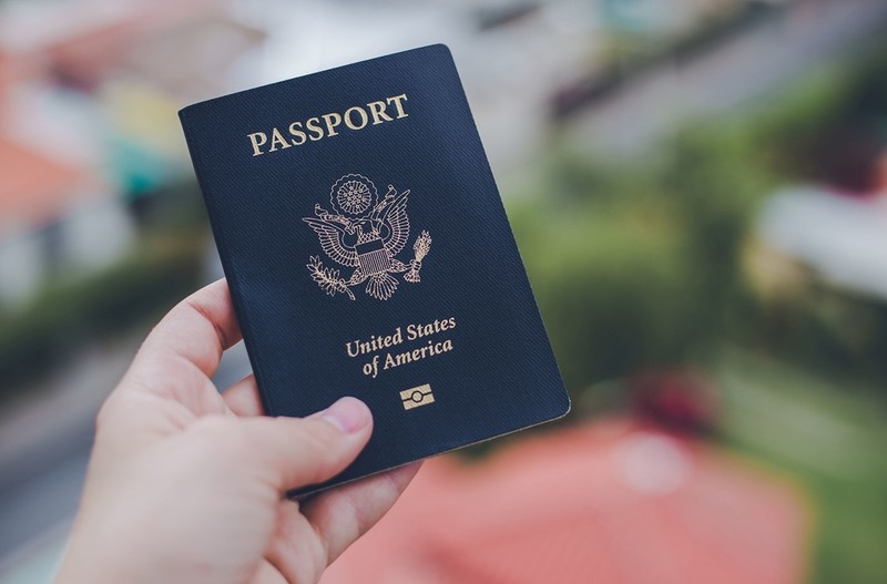 U.S. citizen denied entry into Poland after security staff object to handwritten notes in passport