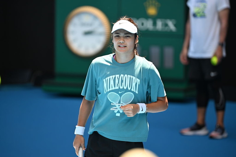 Australian Open: Boleśnie ukąszona przez owady Raducanu odmówiła pomocy medycznej