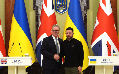 Zelenski and Starmer sign Ukraine-UK ‘100-year partnership’ agreement