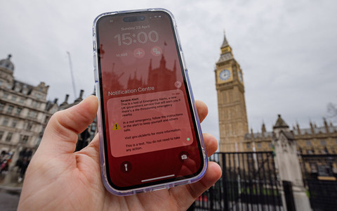 ‘Emergency alert’ to be sent to UK phones as government tests alarm warning system