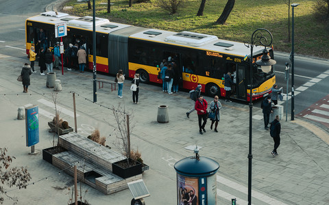 GUS: Polacy chętnie korzystają z transportu publicznego