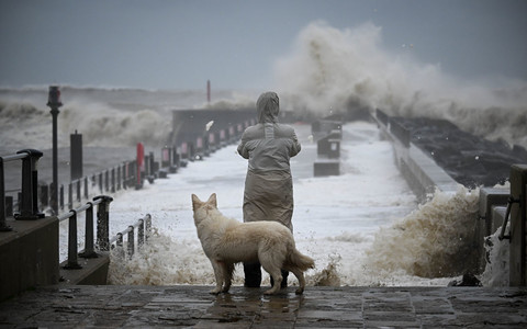 Storm Éowyn set to batter the UK with up to 90mph winds