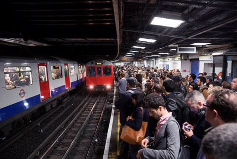 Londyn: Rekordowa liczba wypadków w metrze