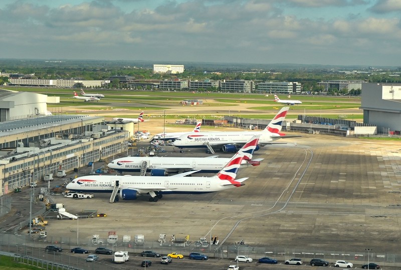 Brytyjski rząd planuje rozbudować lotniska Heathrow, Gatwick i Luton