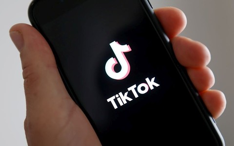 TikTok w UK będzie działać nadal. "Filmiki z kotami nie zagrażają bezpieczeństwu narodowemu"