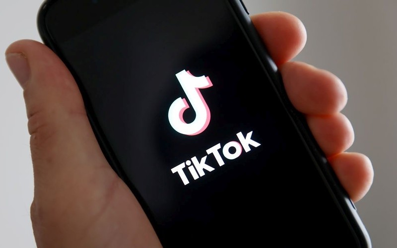 TikTok w UK będzie działać nadal. "Filmiki z kotami nie zagrażają bezpieczeństwu narodowemu"