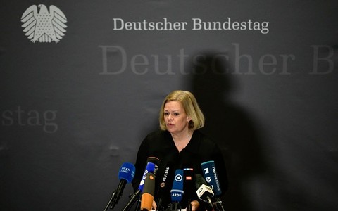 Germany: After knife attack, Interior Minister announces deportation of criminals to Afghanistan