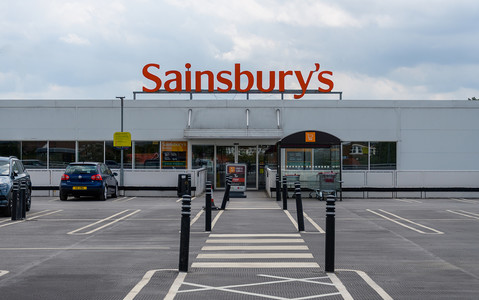 Sainsbury's zlikwiduje 3 000 stanowisk pracy i zamknie kawiarnie