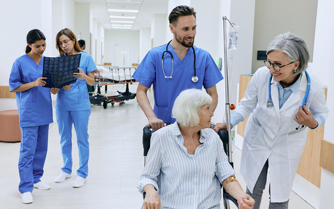 Quarter of people in England had poor NHS care in past year, report says