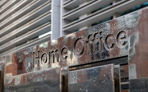 Home Office rozpoczyna automatyczną zmianę statusu "pre-settled" na "settled"