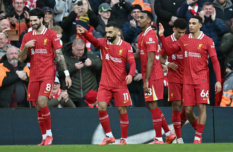Piłkarska Liga Mistrzów: Niepokój wielkich firm, tylko Liverpool i Barcelona są już spokojne