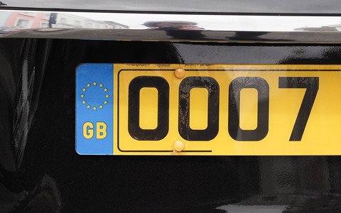 Amazon bans number plates as illegal supply found