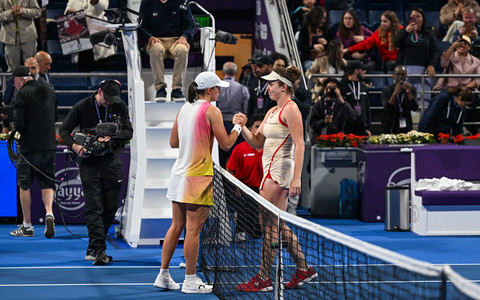 Turniej WTA w Dausze: Świątek po trudnym meczu w ćwierćfinale